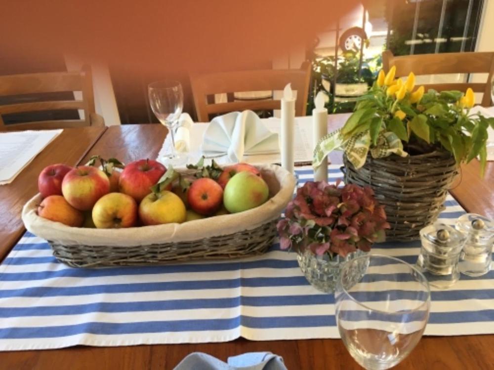 Pension A Restaurace Filip II マリアーンスケー・ラーズニェ エクステリア 写真